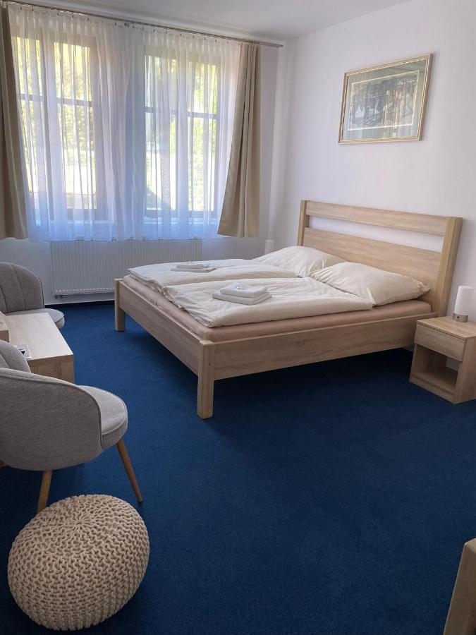 Hotel U Mesta Prahy Nachod Ngoại thất bức ảnh