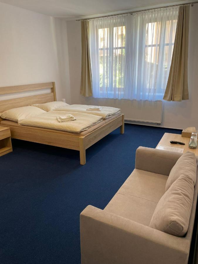 Hotel U Mesta Prahy Nachod Ngoại thất bức ảnh