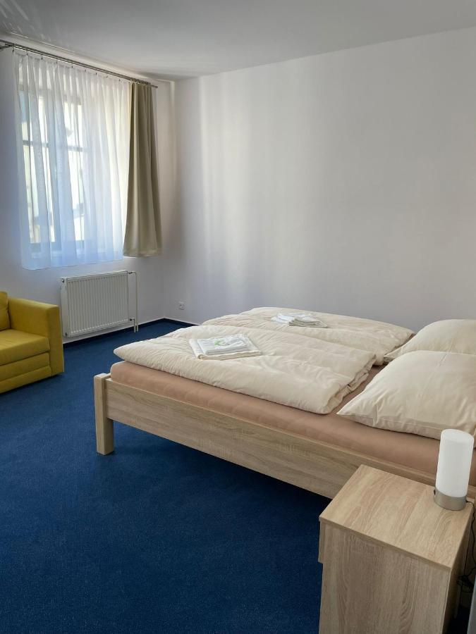Hotel U Mesta Prahy Nachod Ngoại thất bức ảnh